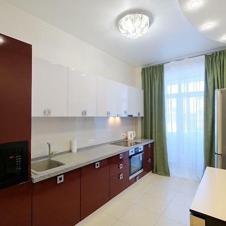 Apartament Petrovskie On Kartashova 3 Apartman Tomszk Kültér fotó