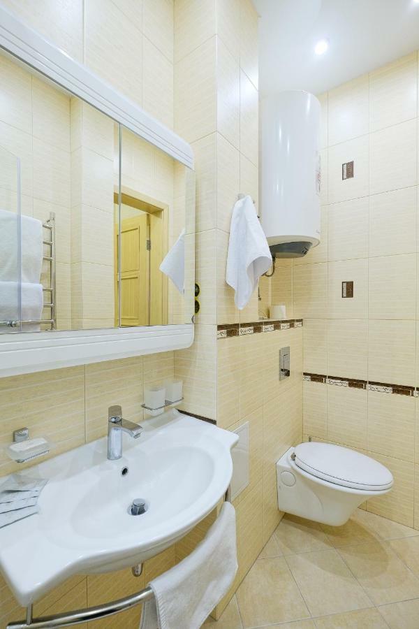 Apartament Petrovskie On Kartashova 3 Apartman Tomszk Kültér fotó